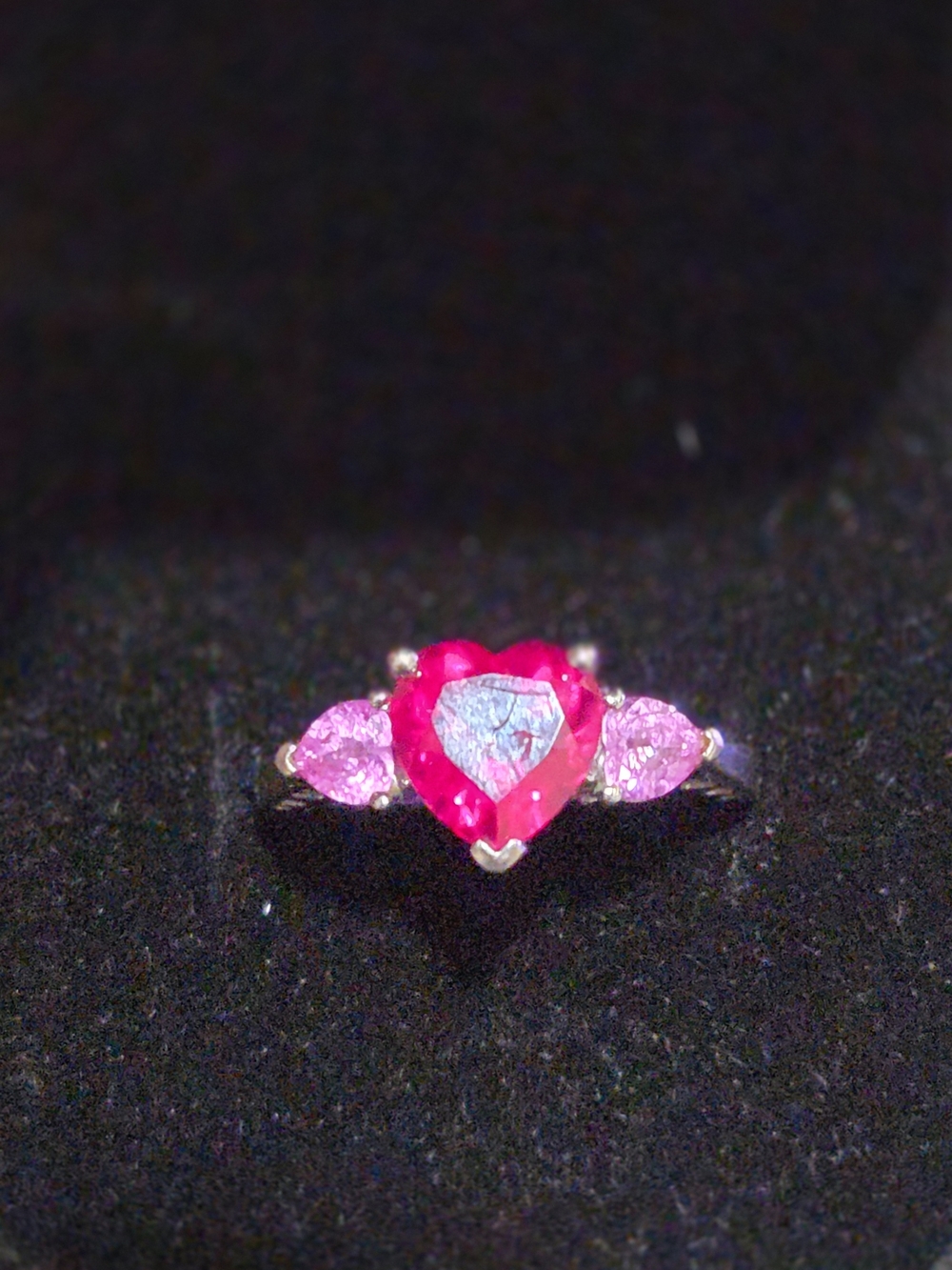10k White Gold Ring With Heart Shaped Sapphiee
